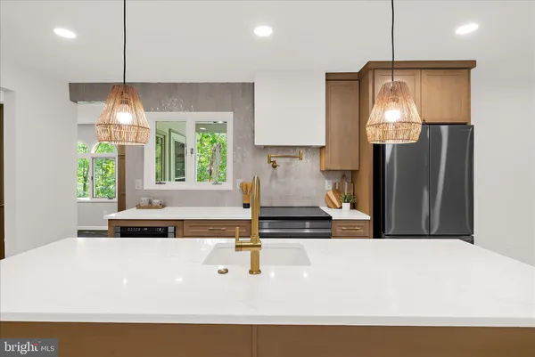 $765,000 | 1196 Tanager Drive, Millersville, MD 21108