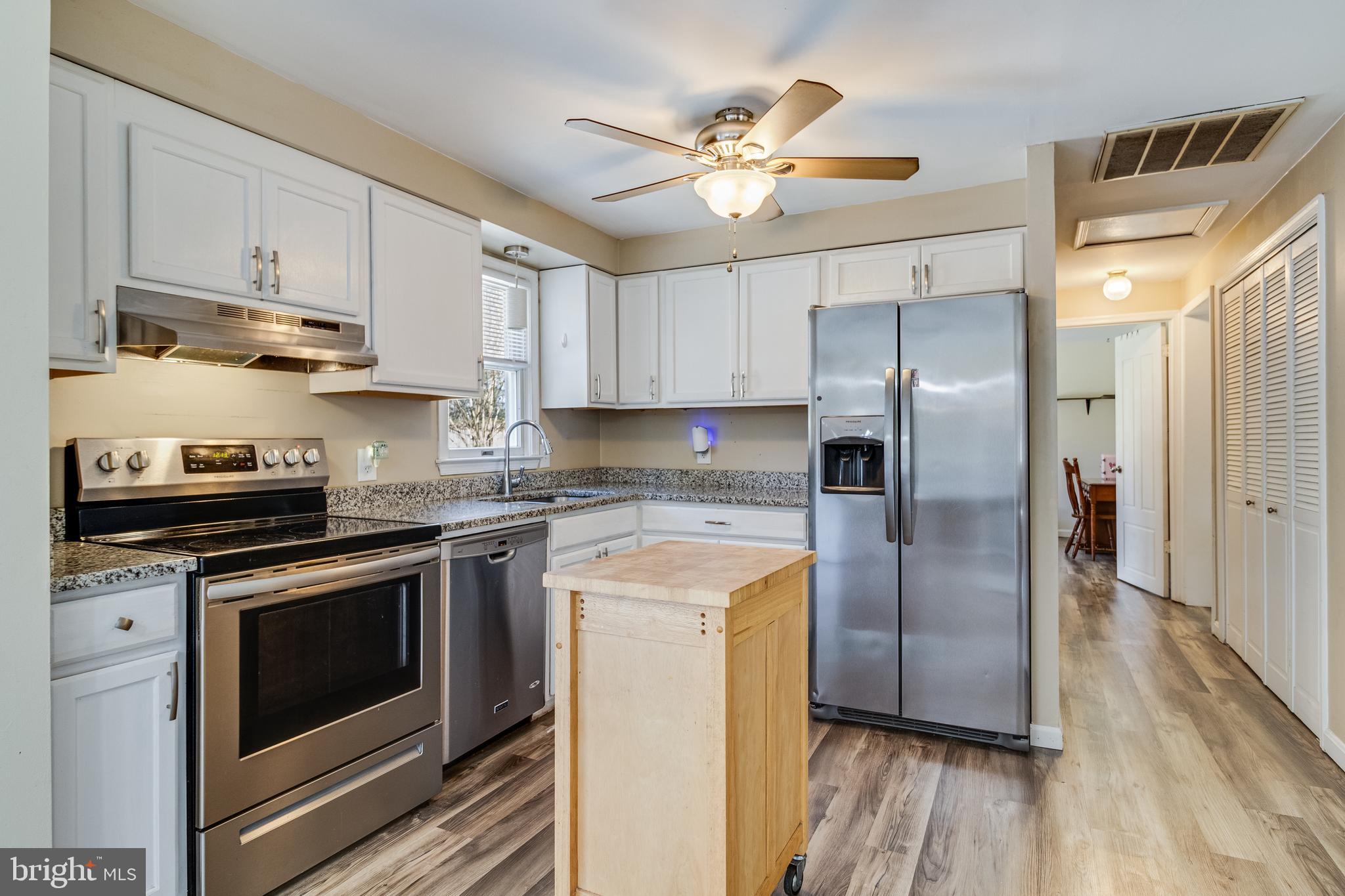 12643 Rousby Hall Road Lusby, MD 20657 - Photo 4 of 40