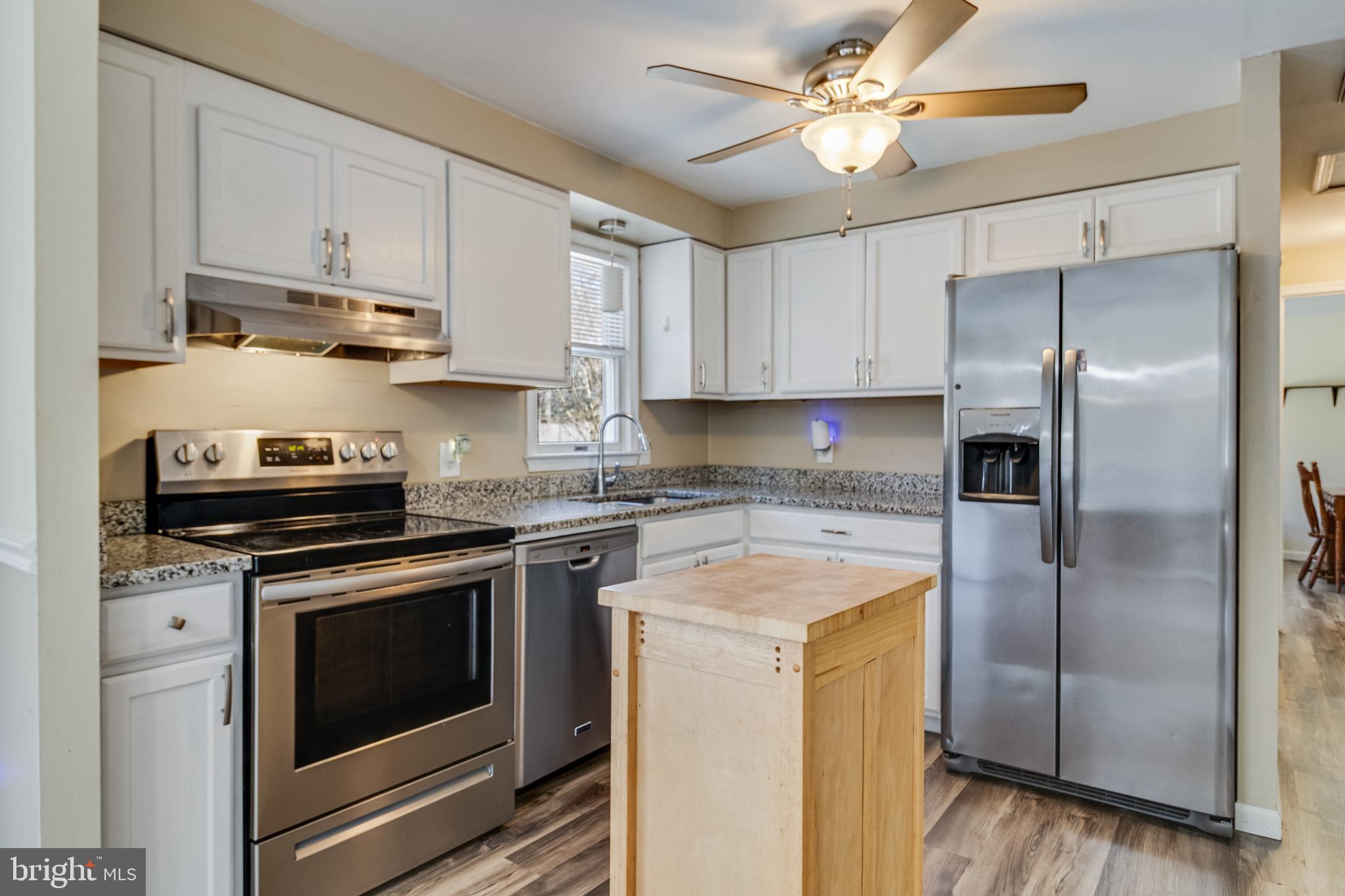 12643 Rousby Hall Road Lusby, MD 20657 - Photo 5 of 40