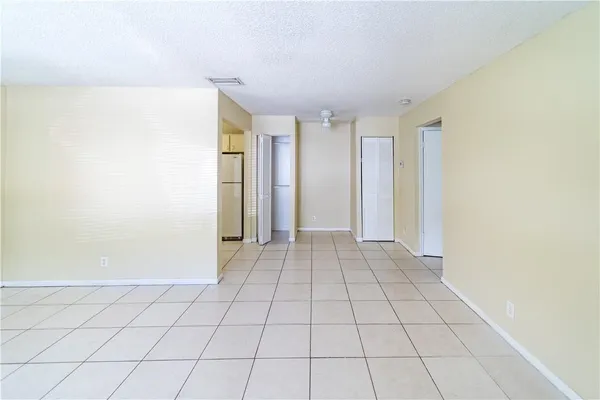 $1,499 | 4109 Riverside Drive, Unit A, Coral Springs, FL 33065