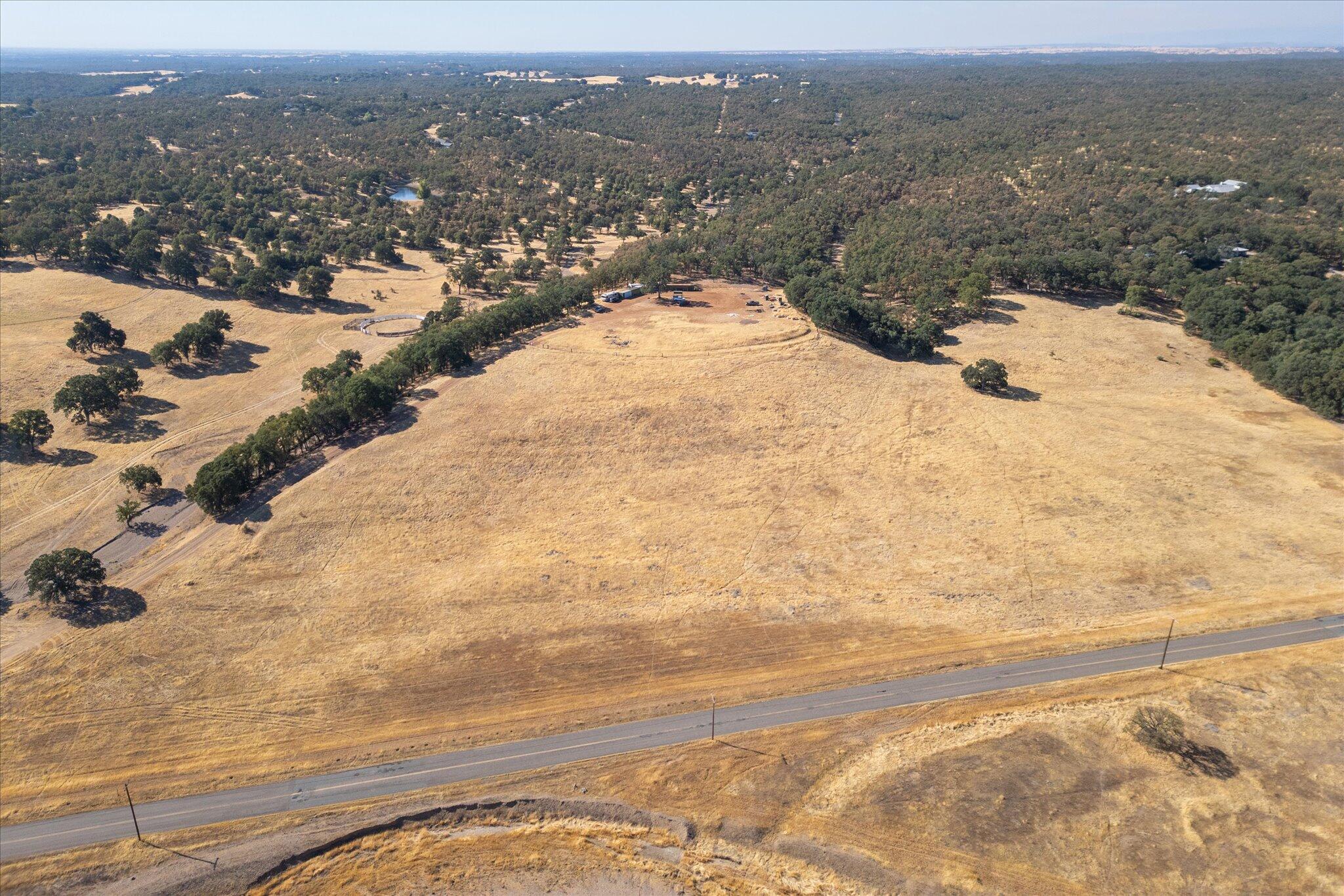 18600 Basler Road Cottonwood, CA 96022 - Photo 7 of 11 12-BiggerFlow Real Estate Media-12