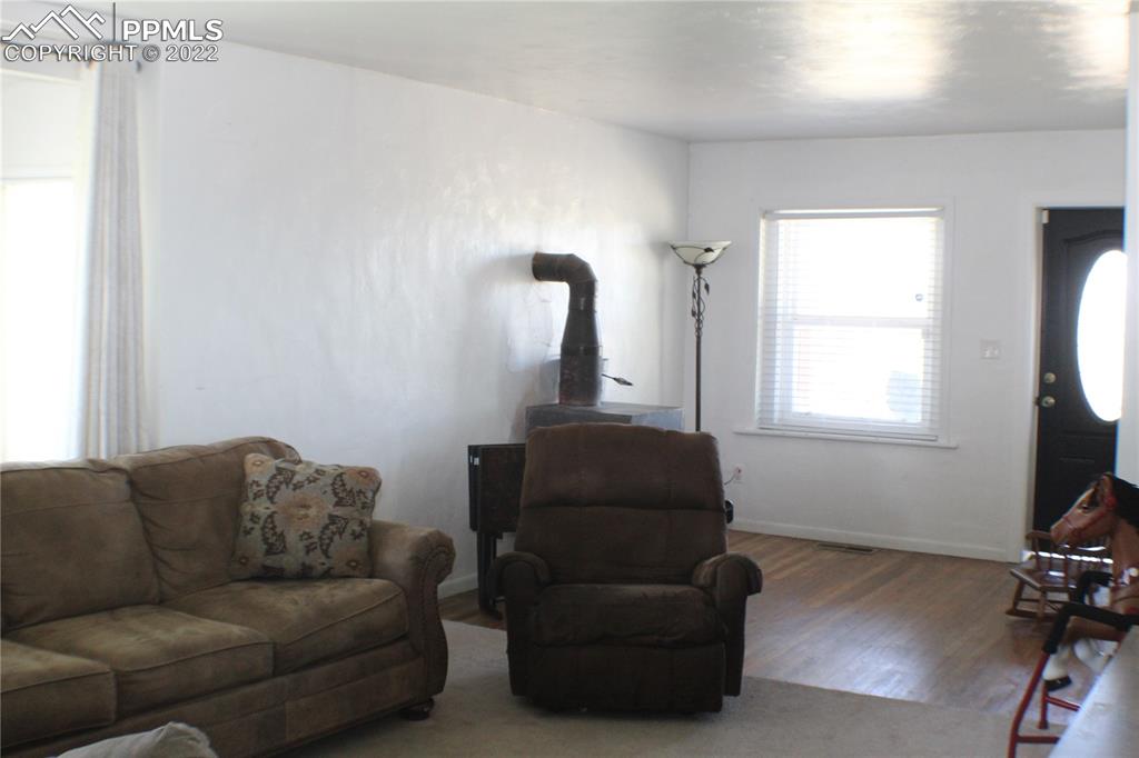 29454 County Farm Road Pueblo, CO 81006 - Photo 3 of 25 a living room with furniture and a window