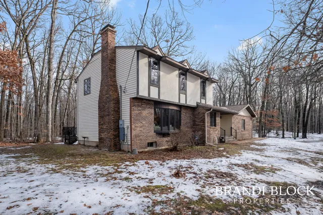 $425,000 | 14300 Tisdel Avenue Northeast, Cedar Springs, MI 49319