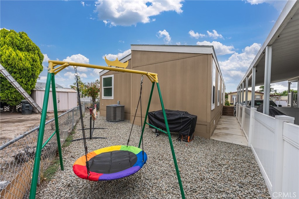 32900 Riverside Drive, Unit 53 Lake Elsinore, CA 92530 - Photo 28 of 34