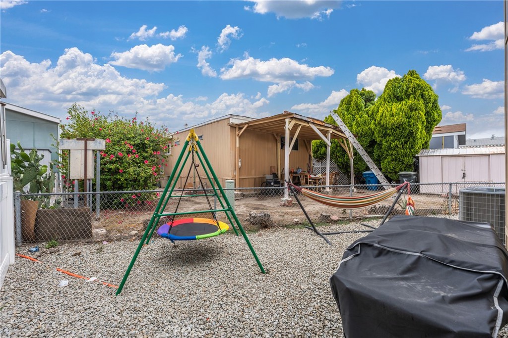 32900 Riverside Drive, Unit 53 Lake Elsinore, CA 92530 - Photo 29 of 34