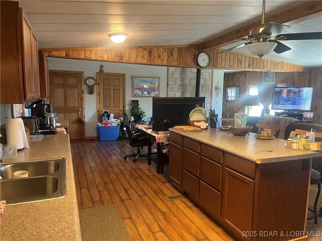 $475,000 | 28675 Heits Point Avenue, Lincoln, MO 65338