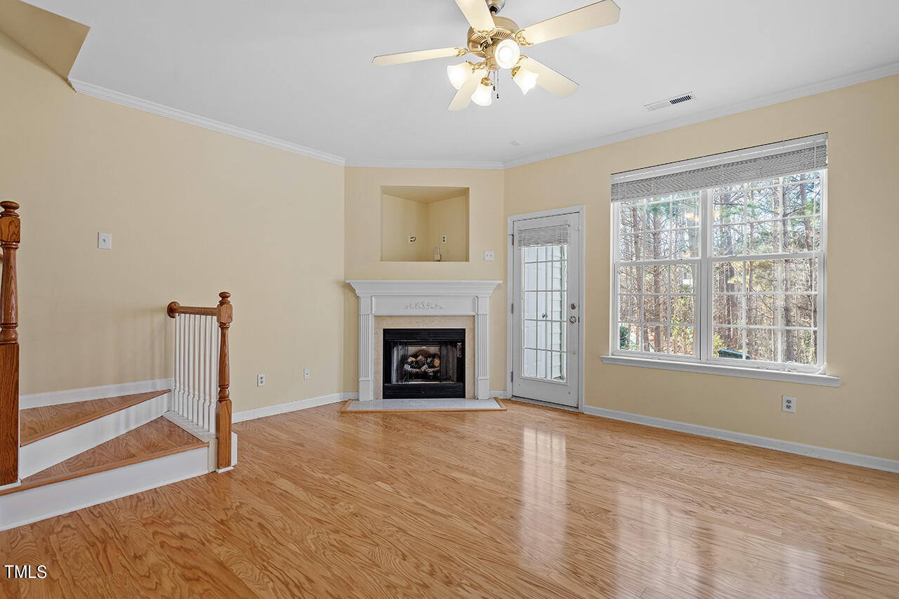 4541 Sugarbend Way Raleigh, NC 27606 - Photo 5 of 23 4541 Sugarbend Way_15
