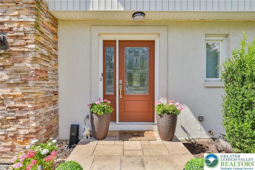 930 Springhouse Road Allentown, PA 18104 - Photo 3 of 46 Gallery Image 3