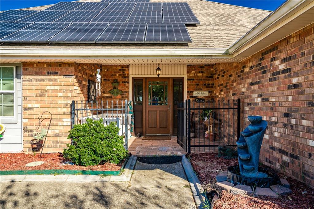 325 Somerset Road Laplace, LA 70068 - Photo 2 of 29