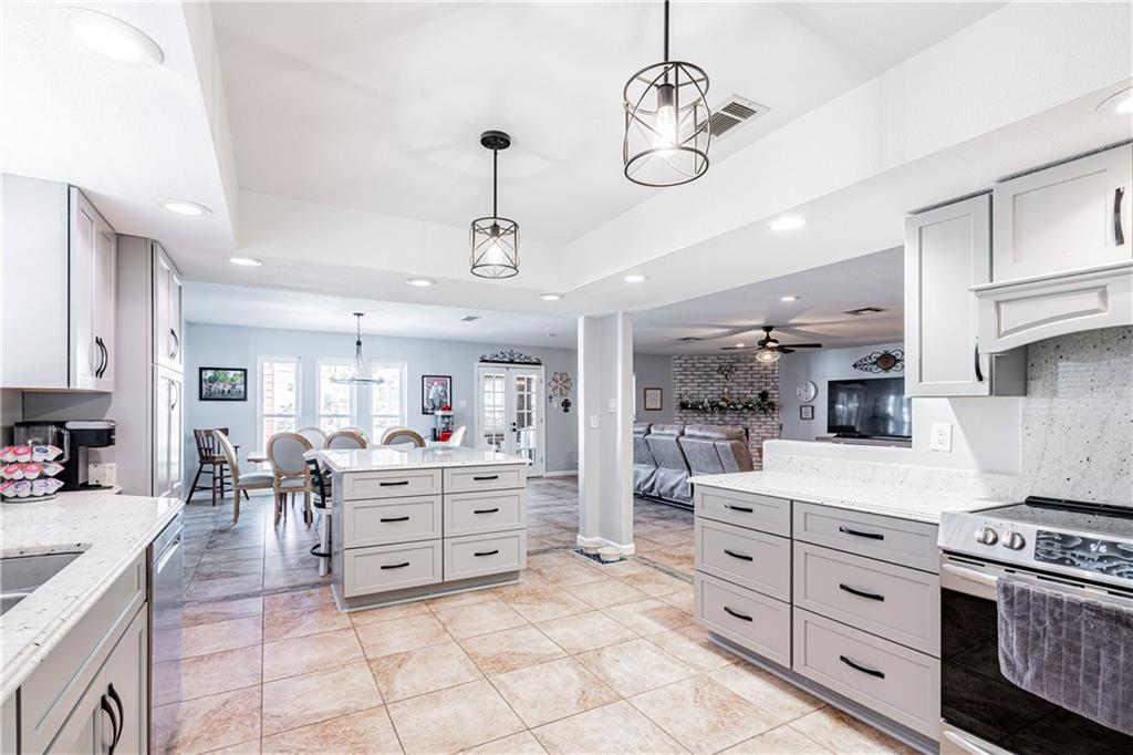 325 Somerset Road Laplace, LA 70068 - Photo 4 of 29