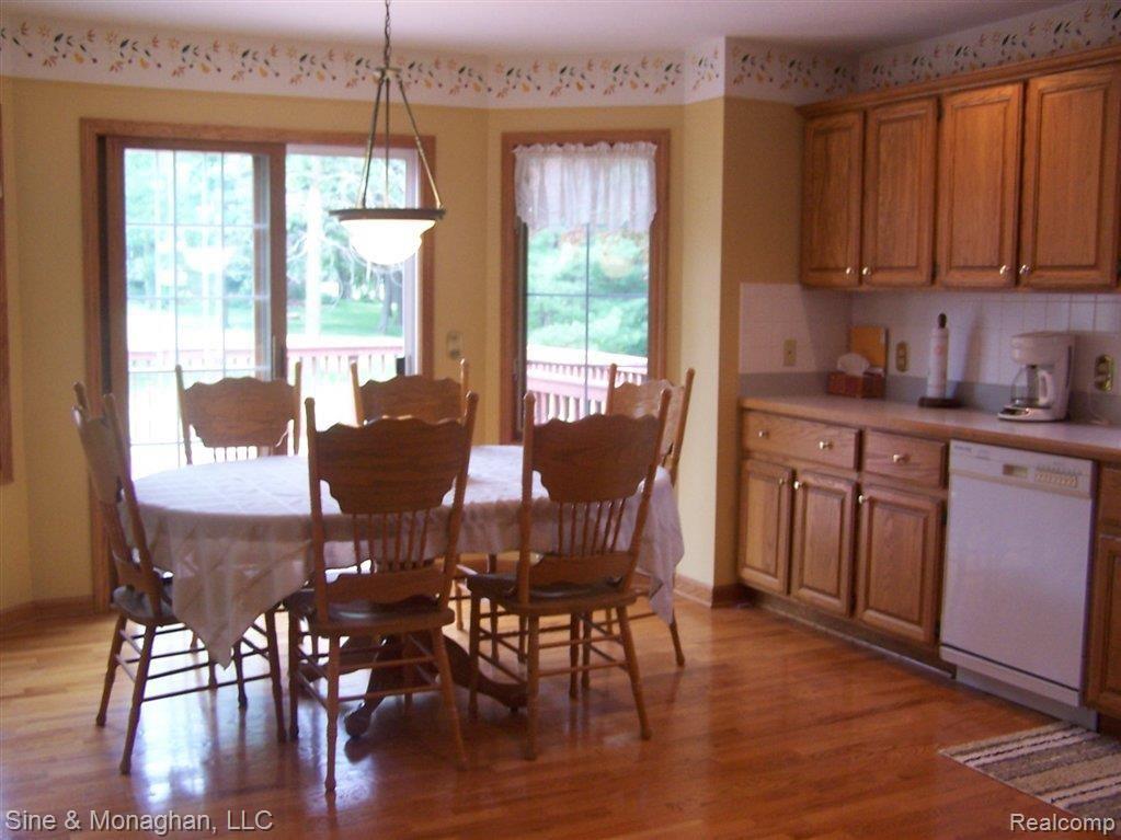 4256 Yankee Road St. Clair, MI 48079 - Photo 6 of 20 100_7726.JPG
