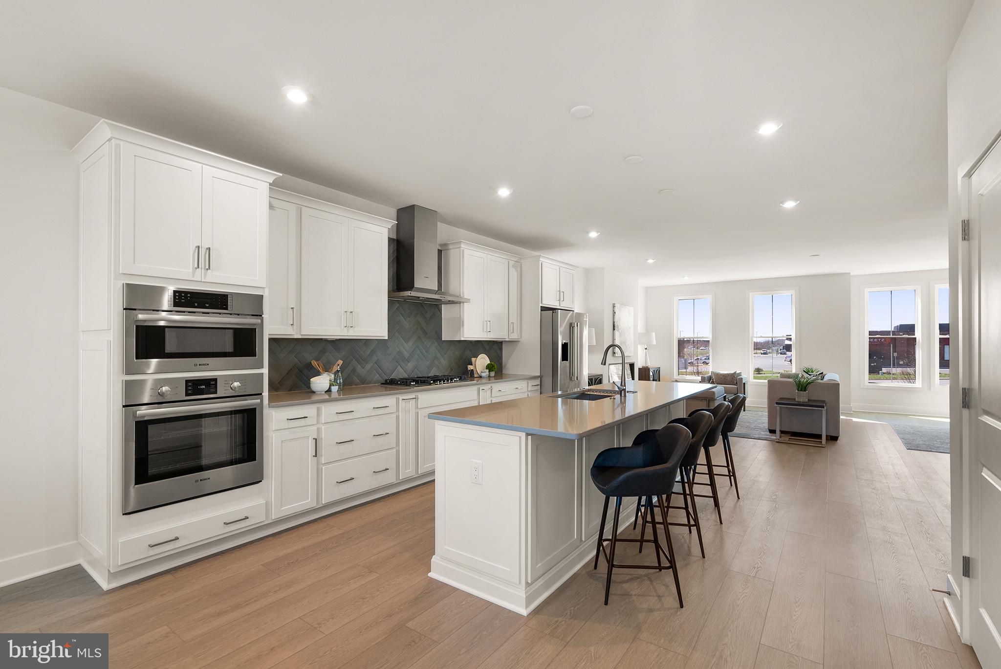 44484 Lowestoft Square Ashburn, VA 20147 - Photo 2 of 26