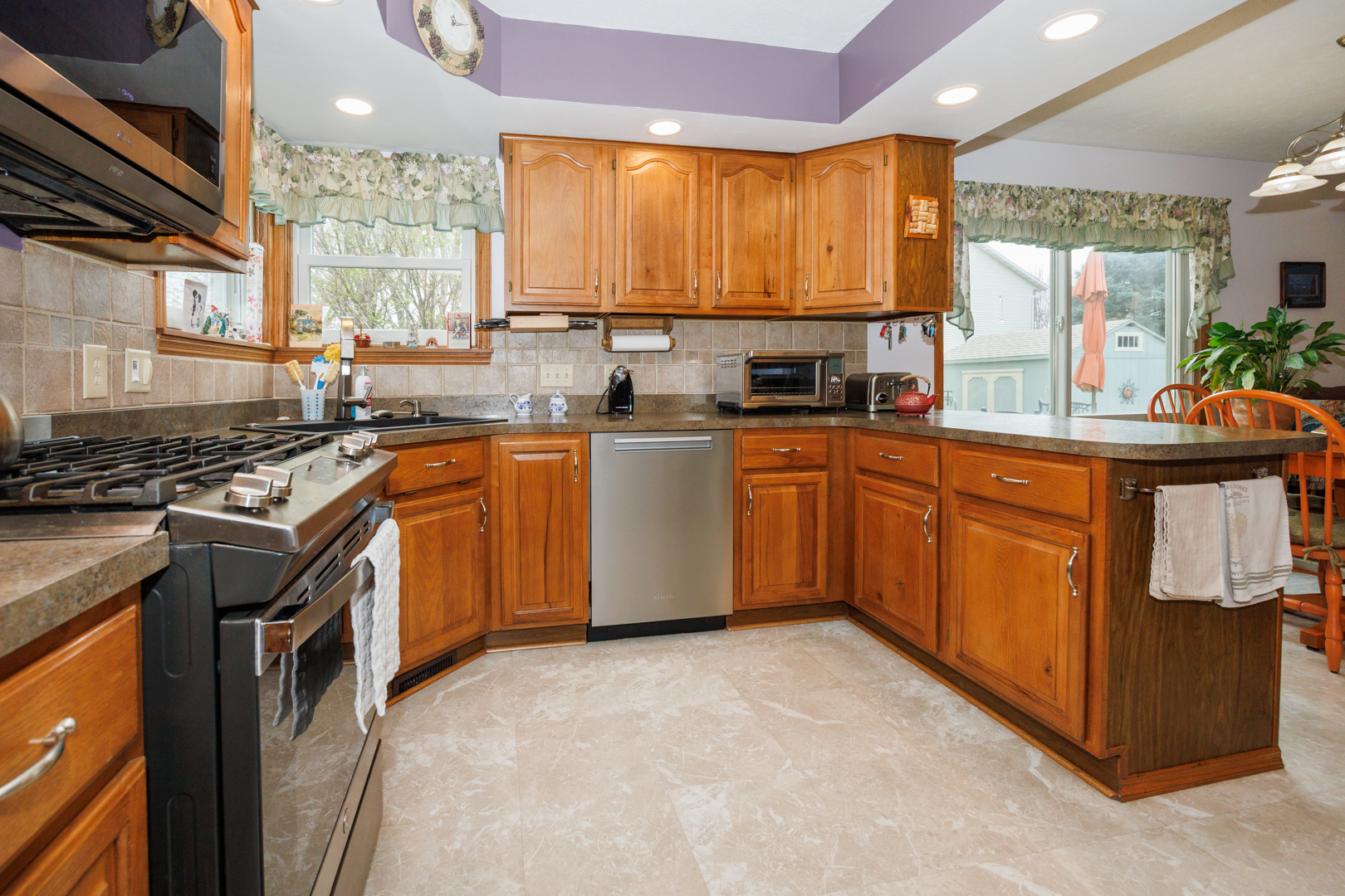 1304 South Hershey Road Bloomington, IL 61704 - Photo 14 of 58