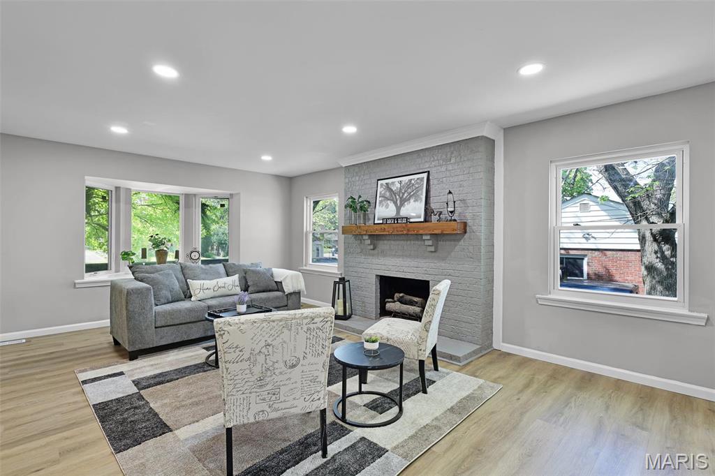 3554 Brown Road St. Louis, MO 63114 - Photo 8 of 47 Gallery Image 8