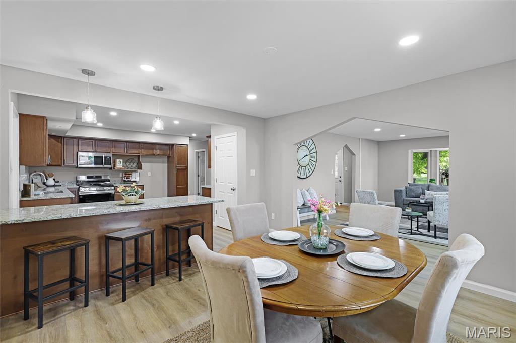 3554 Brown Road St. Louis, MO 63114 - Photo 10 of 47 Gallery Image 10