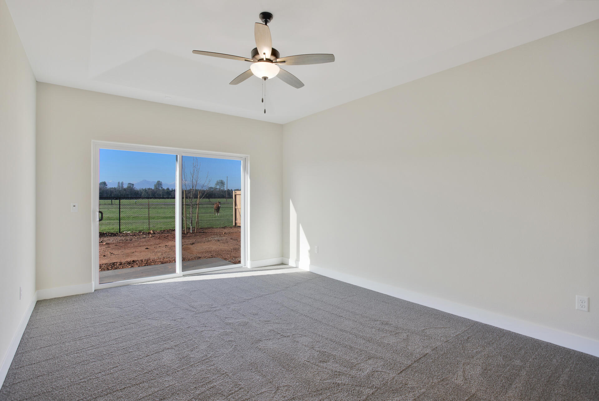 5172 Merced Street Redding, CA 96002 - Photo 13 of 32 IMG_7889_90_91