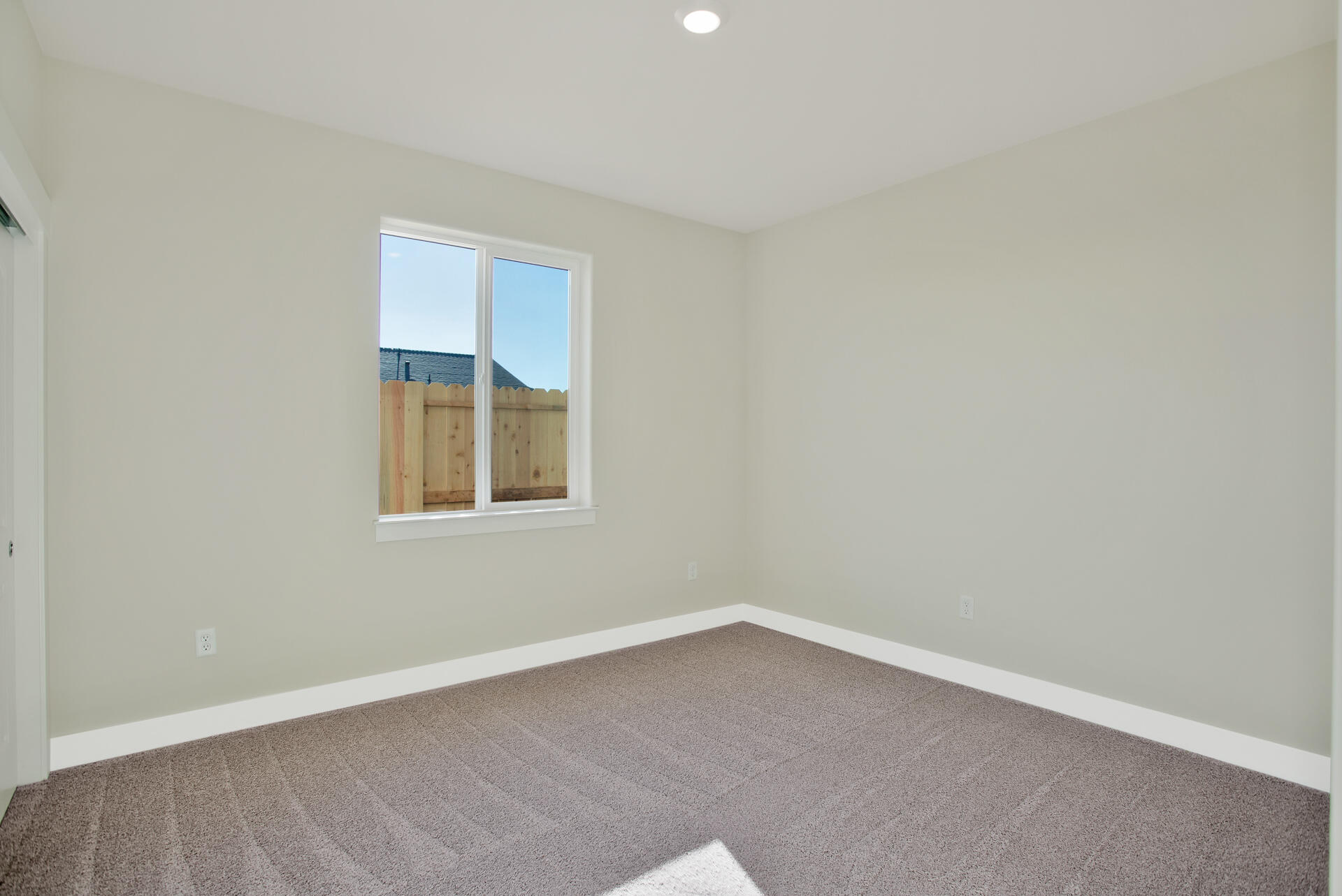 5172 Merced Street Redding, CA 96002 - Photo 17 of 32 IMG_7850_1_2