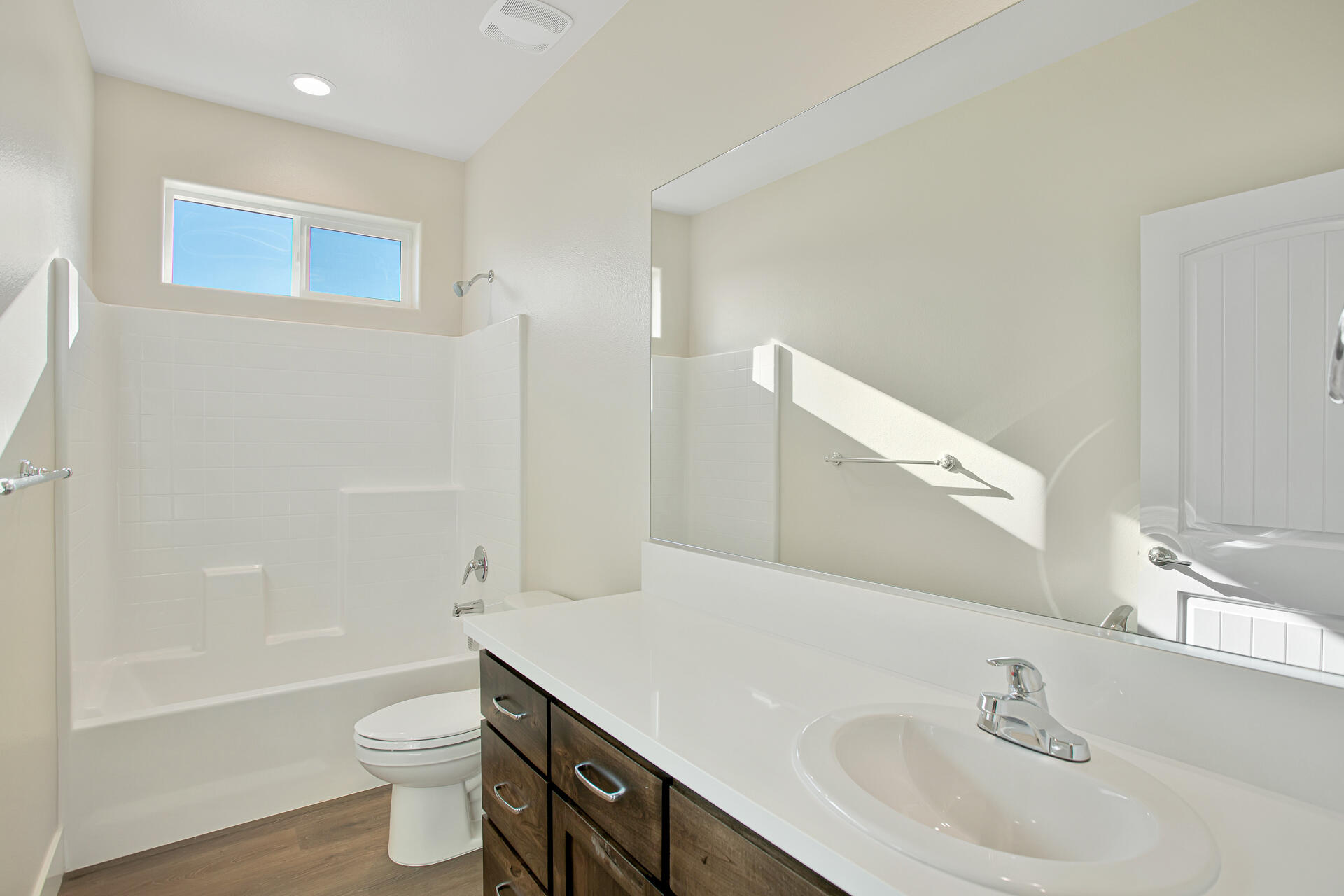 5172 Merced Street Redding, CA 96002 - Photo 18 of 32 IMG_7853_4_5