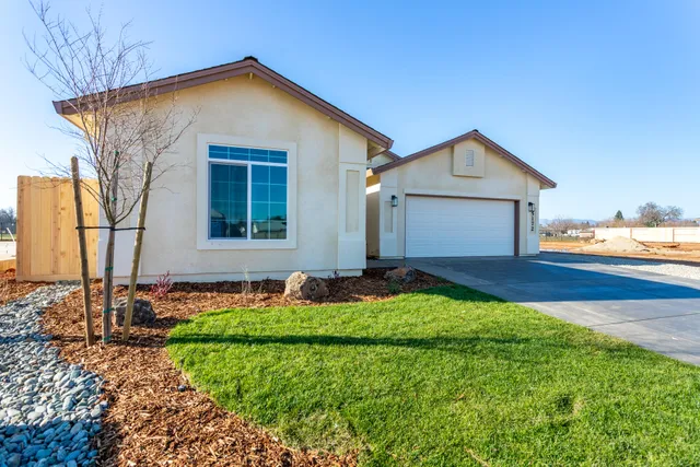 $472,800 | 5172 Merced Street, Redding, CA 96002