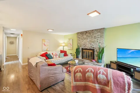 $325,000 | 7470 South 250 West, Pendleton, IN 46064