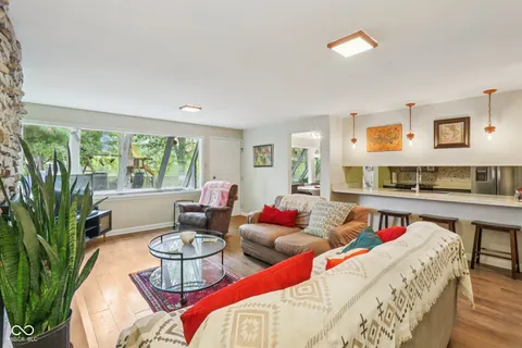 $325,000 | 7470 South 250 West, Pendleton, IN 46064