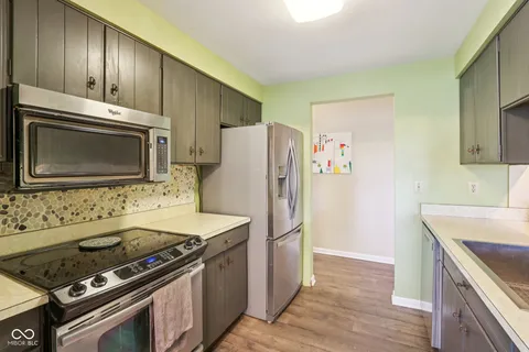 $325,000 | 7470 South 250 West, Pendleton, IN 46064