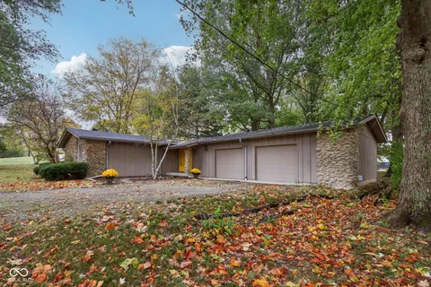 $325,000 | 7470 South 250 West, Pendleton, IN 46064