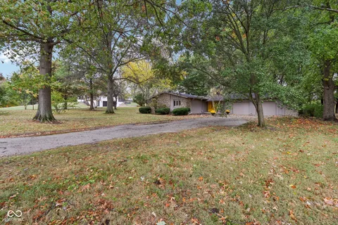 $325,000 | 7470 South 250 West, Pendleton, IN 46064