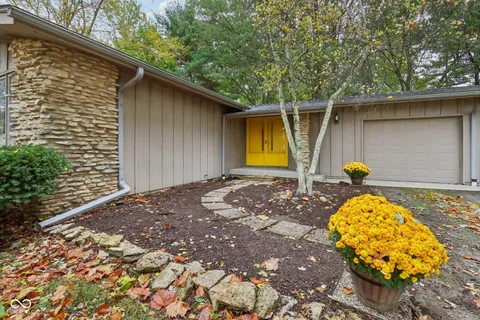 $325,000 | 7470 South 250 West, Pendleton, IN 46064