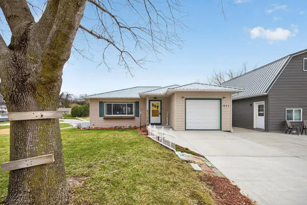 $349,900 | 501 St Anthony Street North, Preston, MN 55965