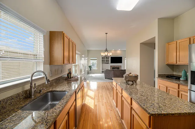 $3,300 | 1304 North Bay Drive, Ann Arbor, MI 48103