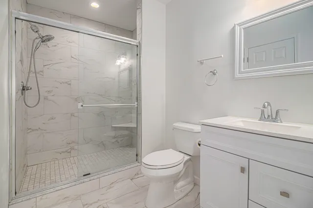 $3,300 | 1304 North Bay Drive, Ann Arbor, MI 48103