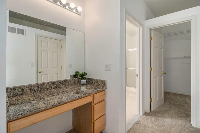 $3,300 | 1304 North Bay Drive, Ann Arbor, MI 48103