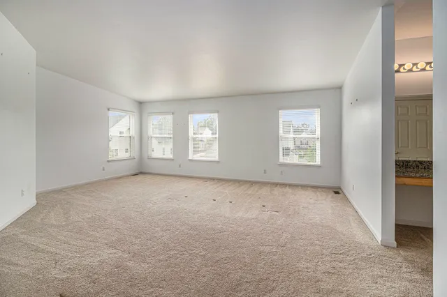 $3,300 | 1304 North Bay Drive, Ann Arbor, MI 48103