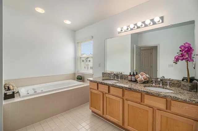 $3,300 | 1304 North Bay Drive, Ann Arbor, MI 48103