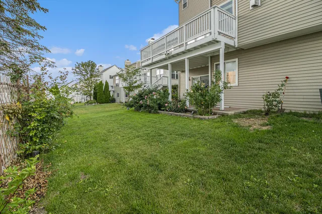 $3,300 | 1304 North Bay Drive, Ann Arbor, MI 48103