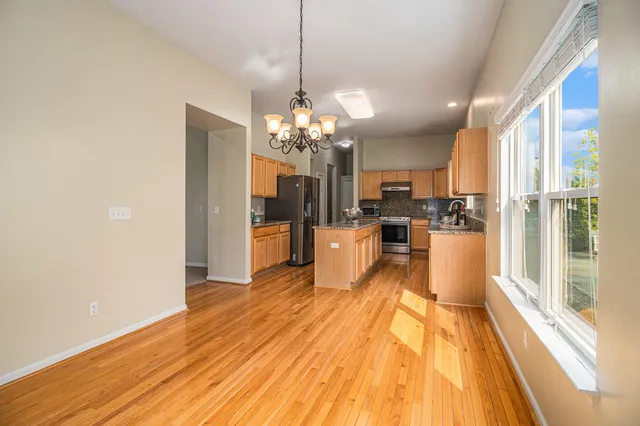 $3,300 | 1304 North Bay Drive, Ann Arbor, MI 48103