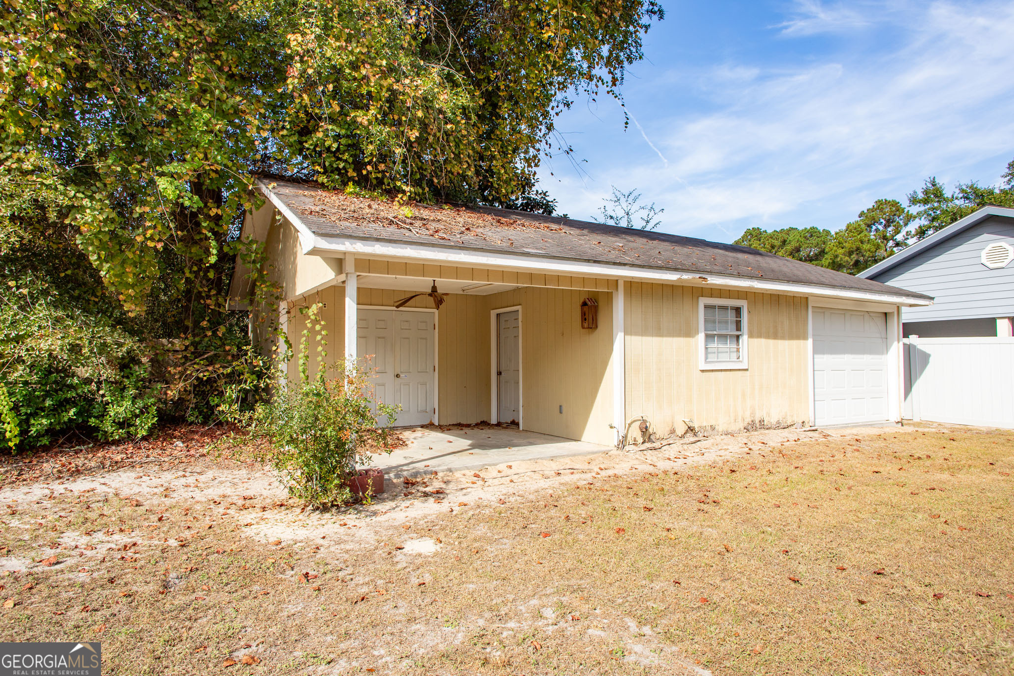 2959 Chadwick Drive Waycross, GA 31501 - Photo 16 of 52 a front view of a house with a yard