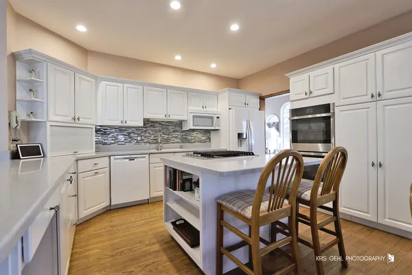 $675,000 | 1283 Cranbrook Circle, Aurora, IL 60502