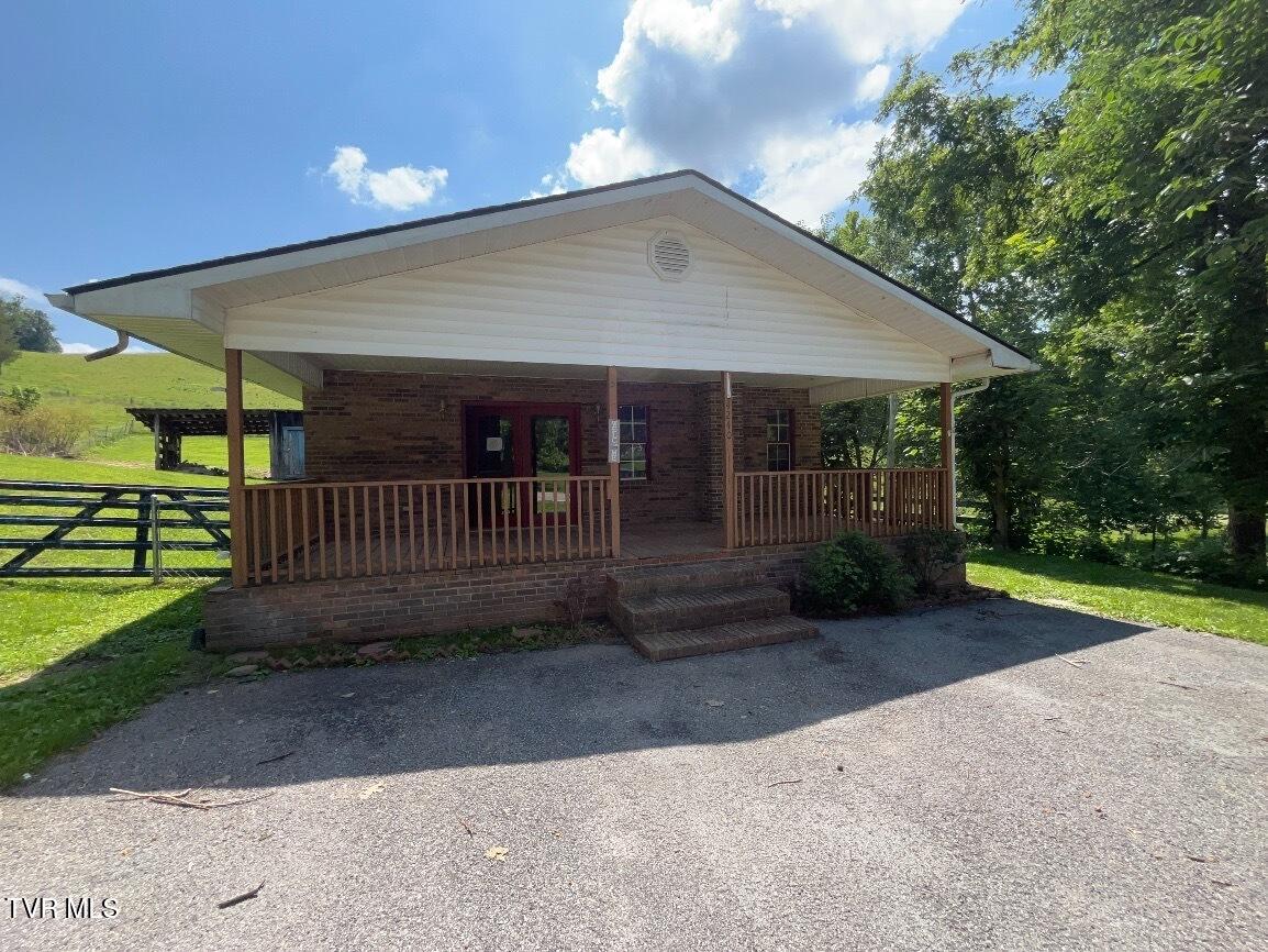 4240 Forge Ridge Road Harrogate, TN 37752 - Photo 1 of 11 IMG_9474