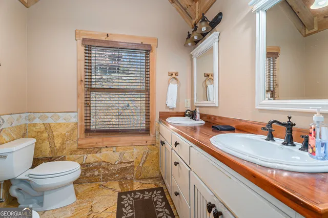 $995,000 | 1007 Sky High Drive, Sky Valley, GA 30537