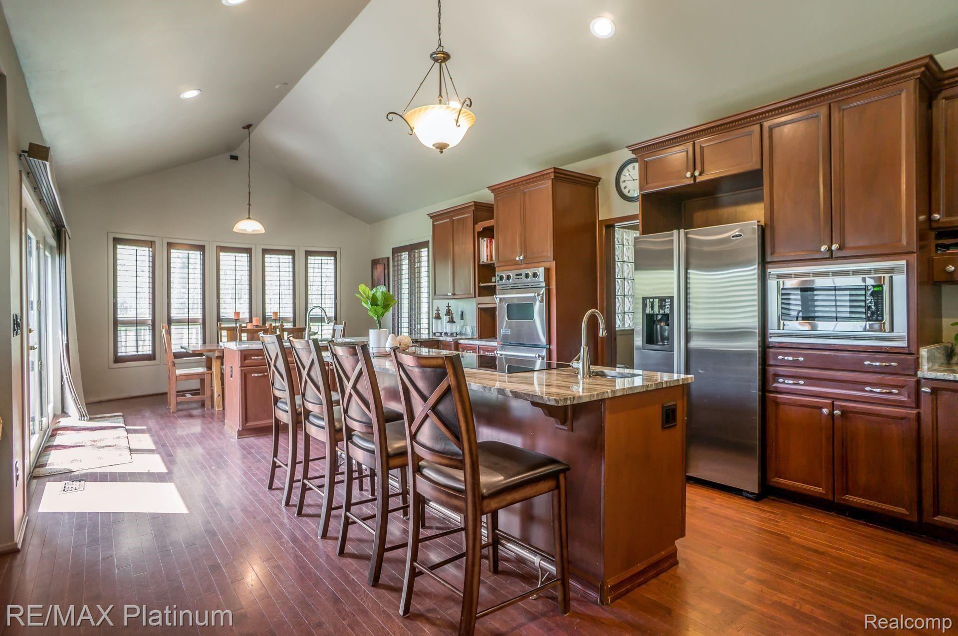 4040 Cullen Road Fenton, MI 48430 - Photo 14 of 36 10.jpg