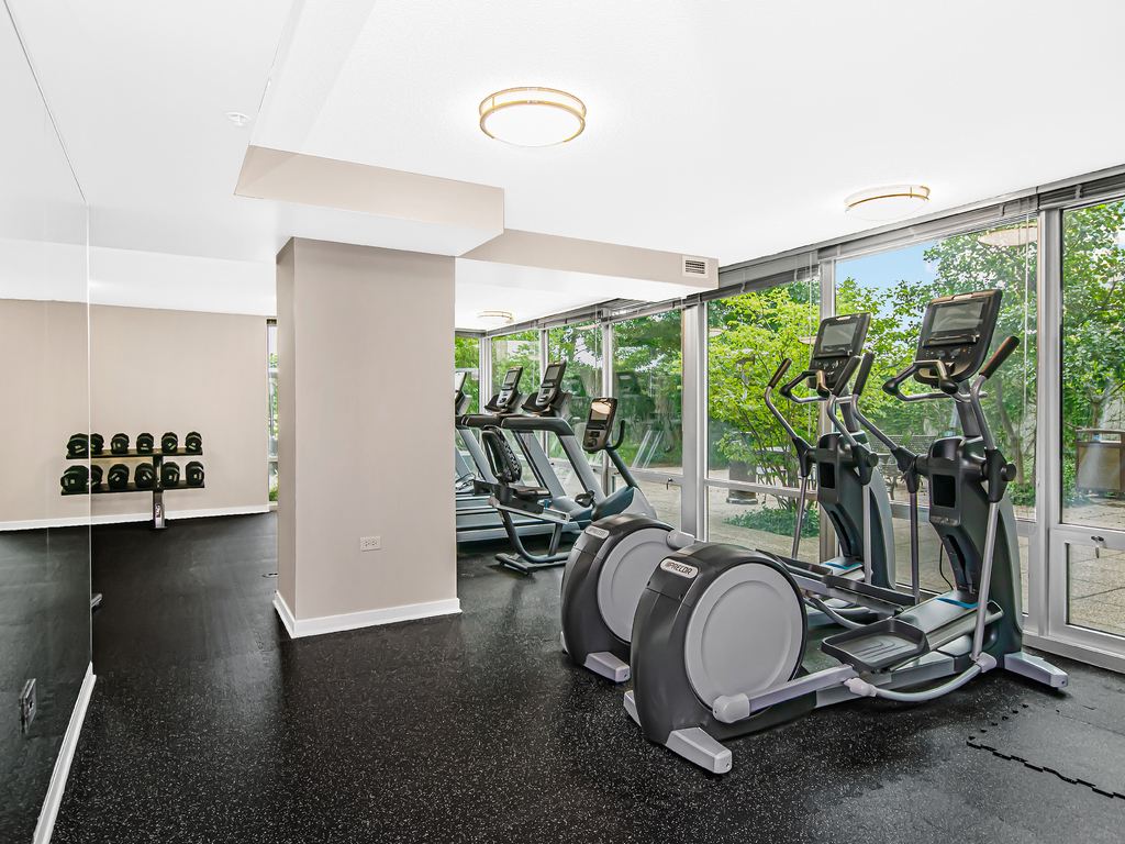 800 Elgin Road, Unit 910 Evanston, IL 60201 - Photo 23 of 27