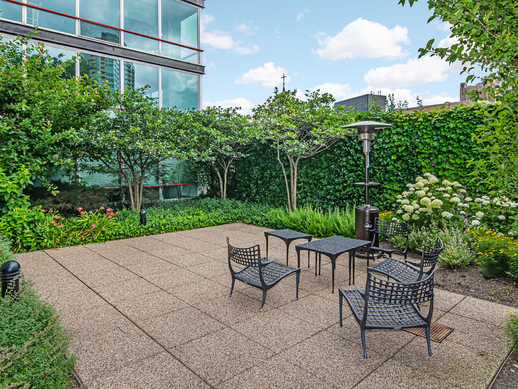800 Elgin Road, Unit 910 Evanston, IL 60201 - Photo 25 of 27