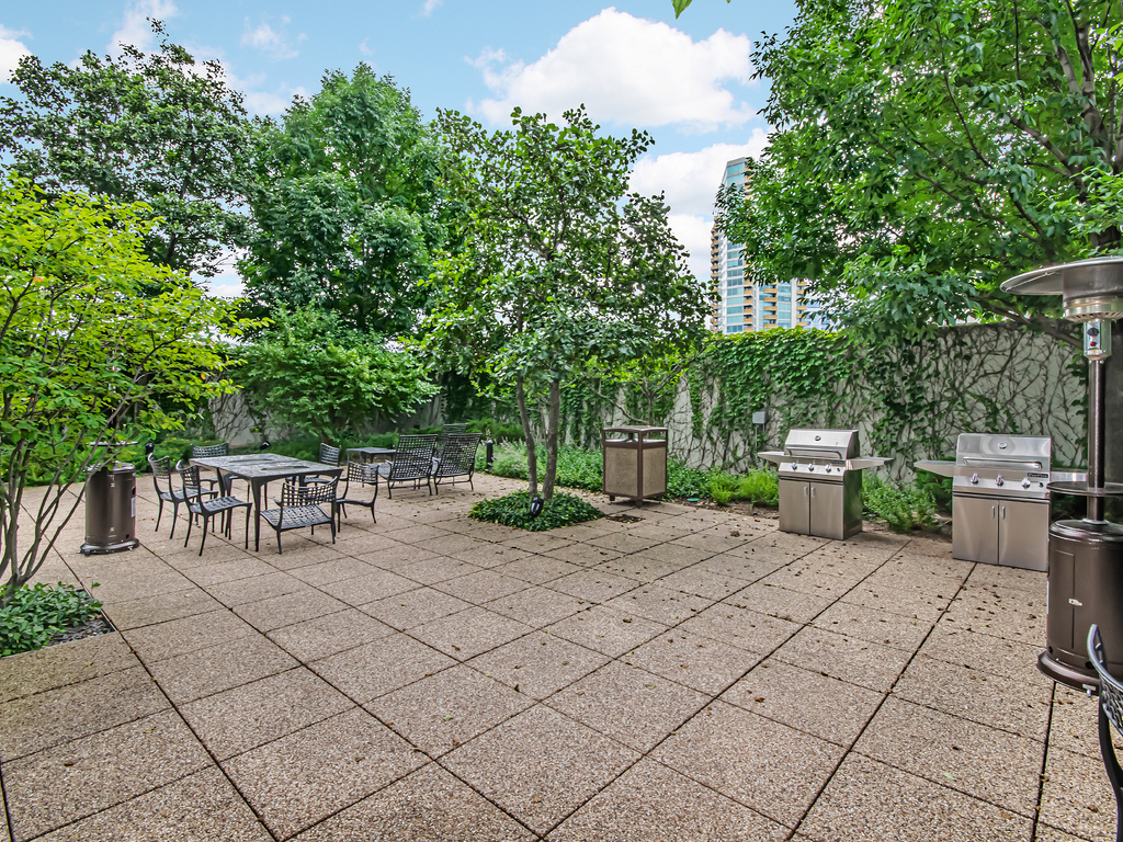 800 Elgin Road, Unit 910 Evanston, IL 60201 - Photo 26 of 27