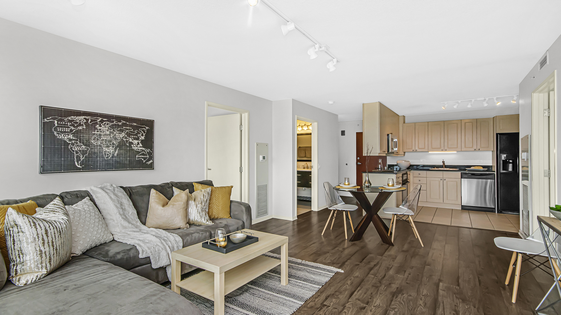 800 Elgin Road, Unit 910 Evanston, IL 60201 - Photo 6 of 27