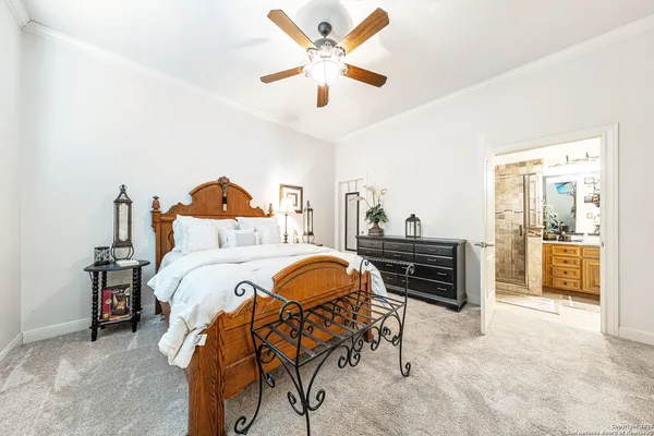 $999,999 | 112 Los Colinas, Spring Branch, TX 78070