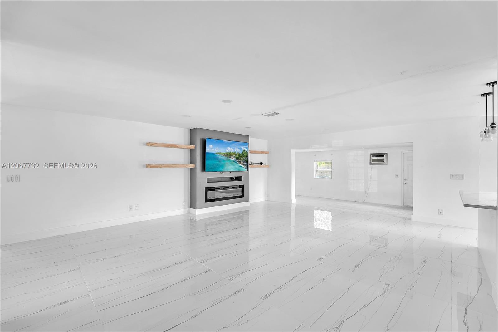 9242 Southwest 18th Road Boca Raton, FL 33428 - Photo 9 of 26 Gallery Image 9
