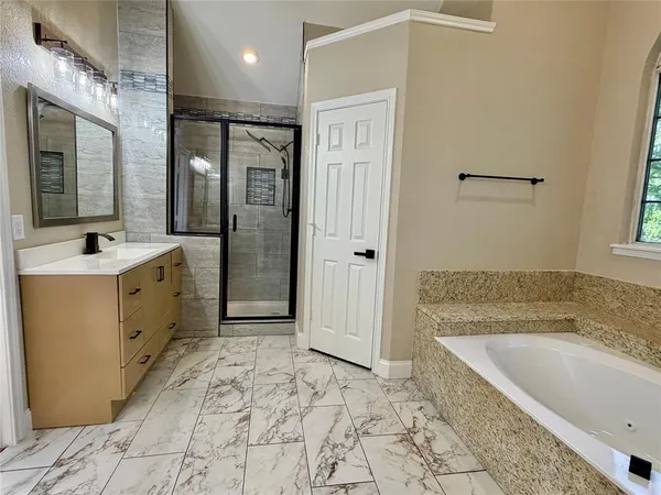 $3,600 | 2112 Stonegate Drive, Carrollton, TX 75010