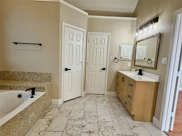 $3,600 | 2112 Stonegate Drive, Carrollton, TX 75010